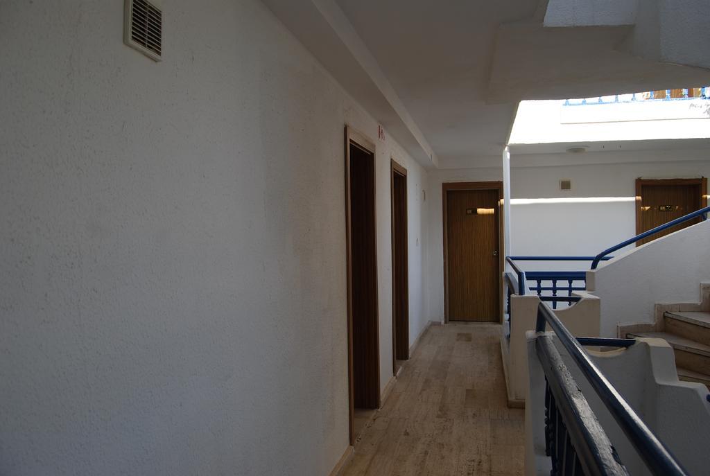 Club Blue White All Inclusive Turgutreis Room photo