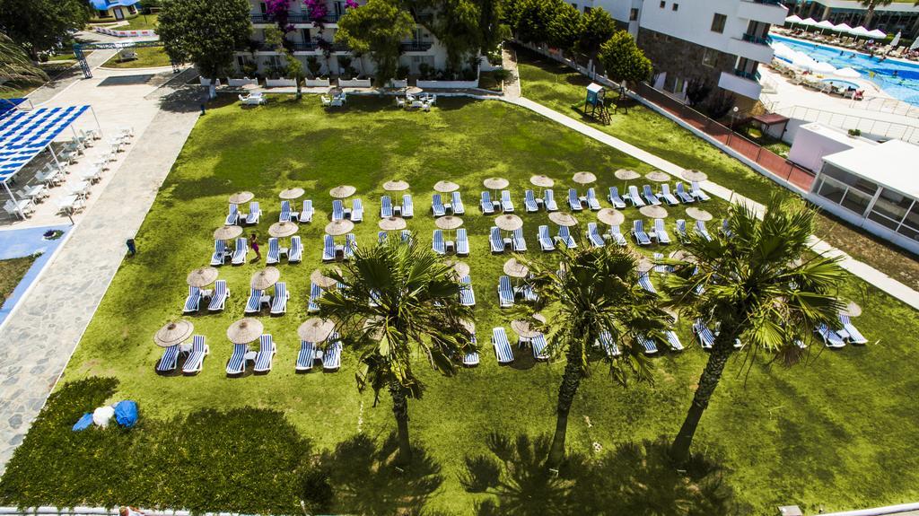 Club Blue White All Inclusive Turgutreis Exterior photo