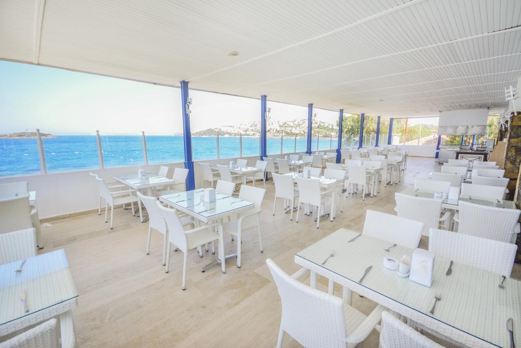 Club Blue White All Inclusive Turgutreis Exterior photo